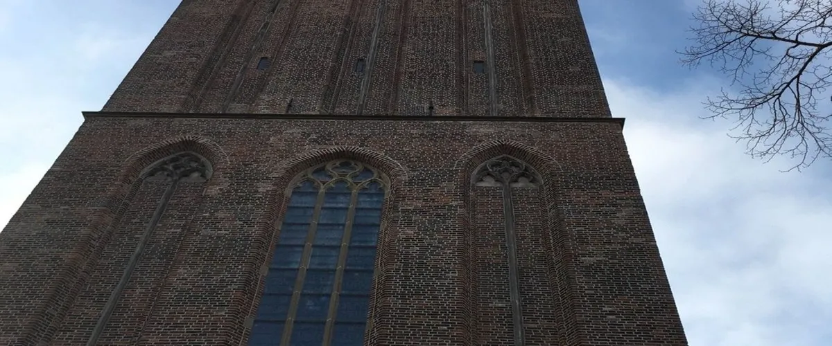 Foto 2 De Peperbus Onze Lieve Vrouwetoren