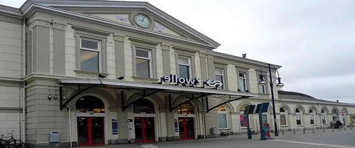Foto 1 Station Zwolle